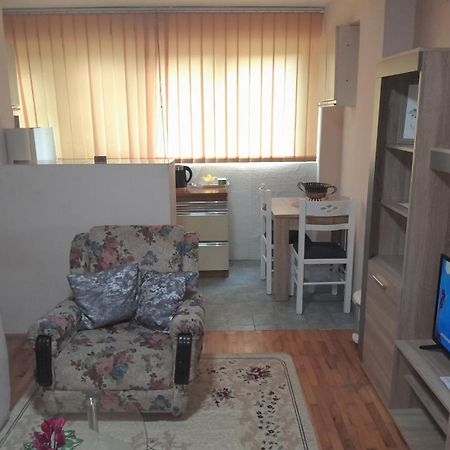 Apartment Vuk 포드고리차 외부 사진
