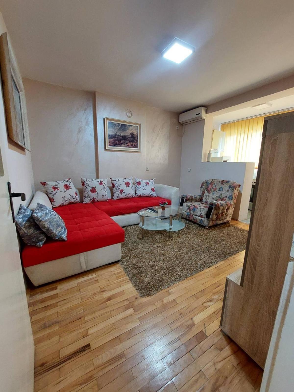 Apartment Vuk 포드고리차 외부 사진